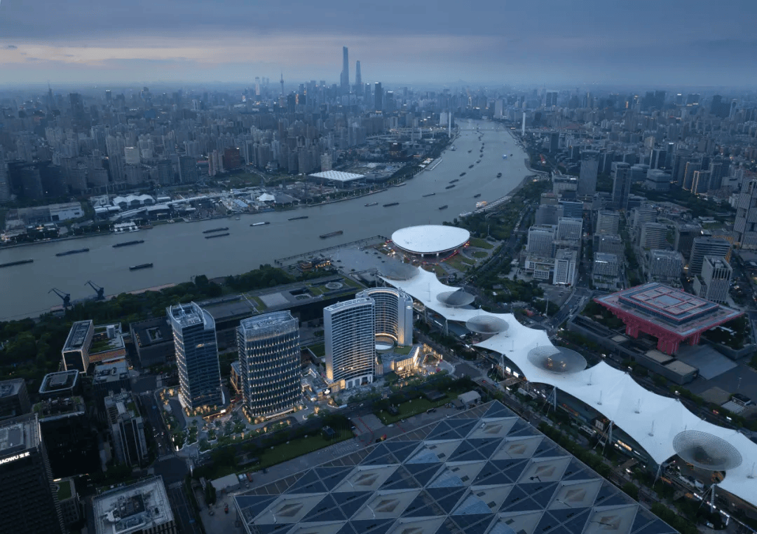 奏响上海2026序曲：浦江之心「超链体」破浪启航